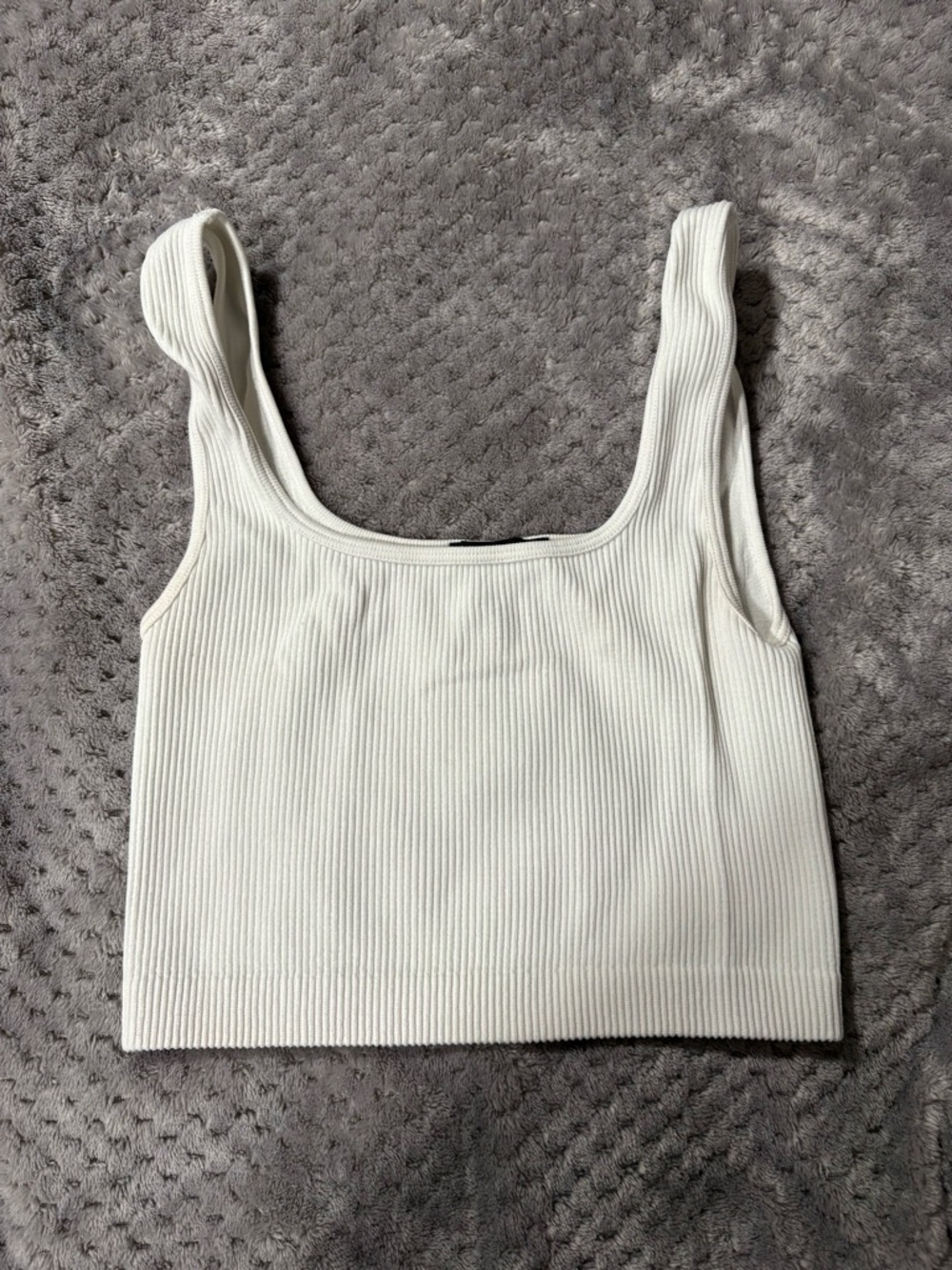 Zara White Ribbed Scoop Neck Crop Tank